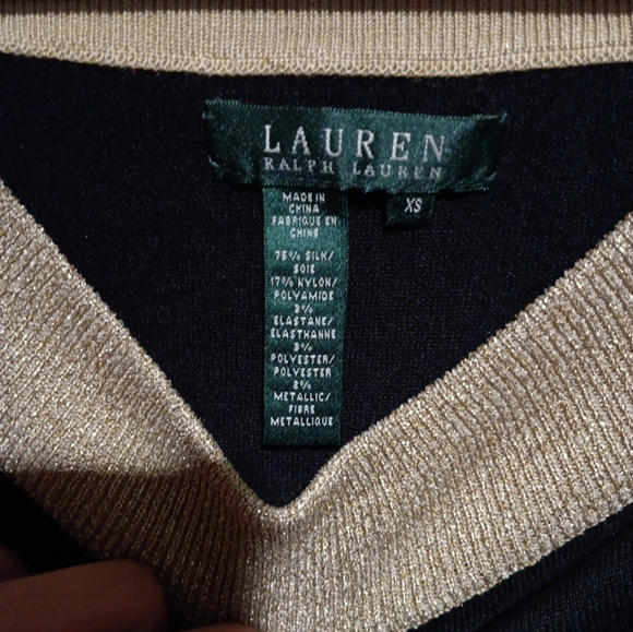 Ralph Lauren Silk Blend Black Knit Top w Gold Knit Neckline sz Xs - Picture 2 of 3